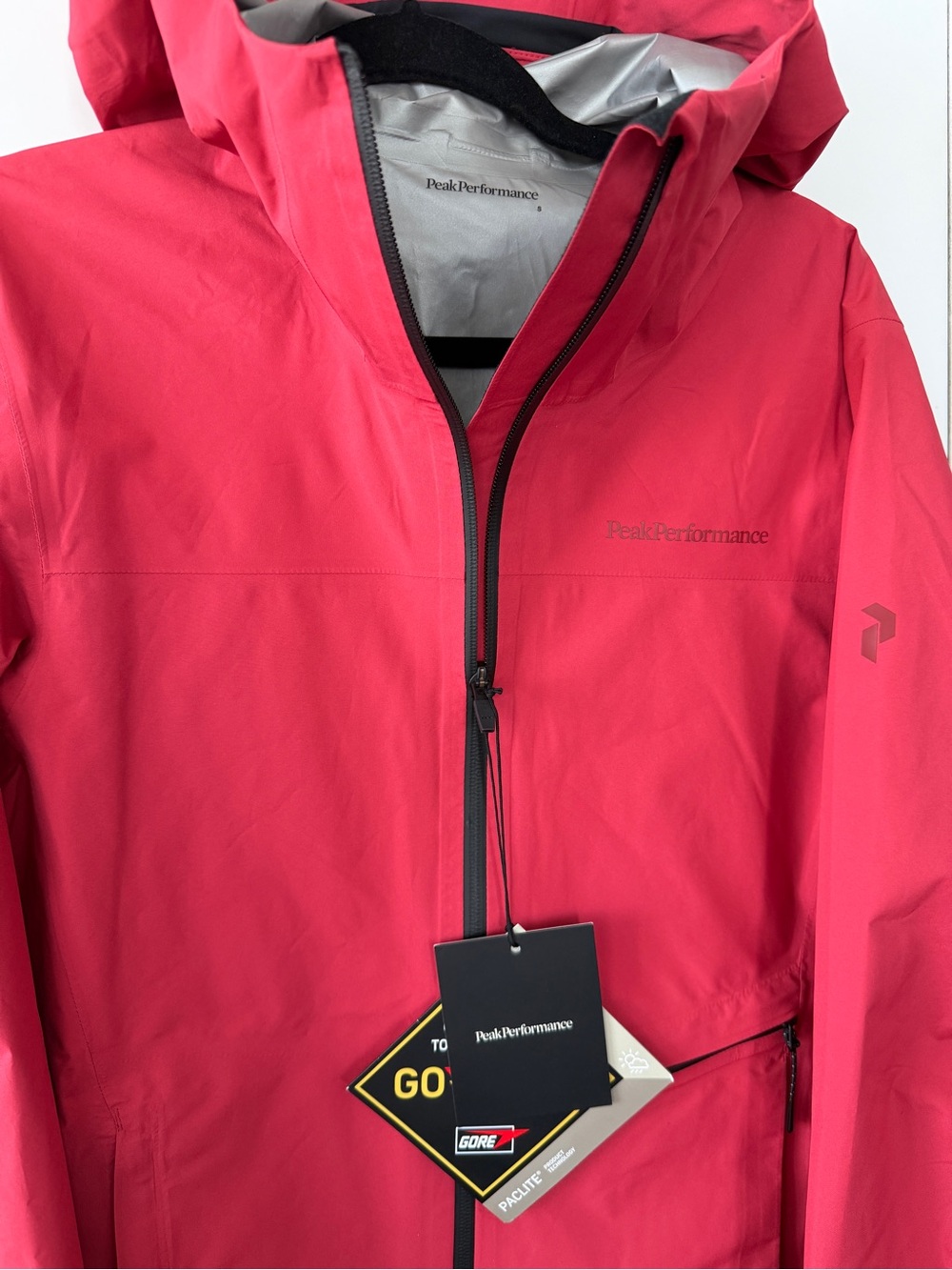 Peak Performance Commuter Gore-Tex Paclite Shell Jacket - Picture 2 of 9